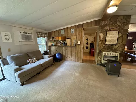 533 Giles Rd, Forsyth, GA 31029 photo 6
