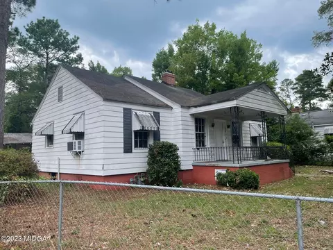 1293 Radio Dr, Macon, GA 31204
