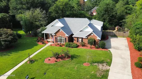 209 Royal Crest Cir, Kathleen, GA 31047