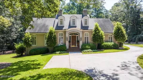 154 Howard Oaks Dr, Macon, GA 31210