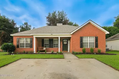 106 Willis Creek Rd, Warner Robins, GA 31088
