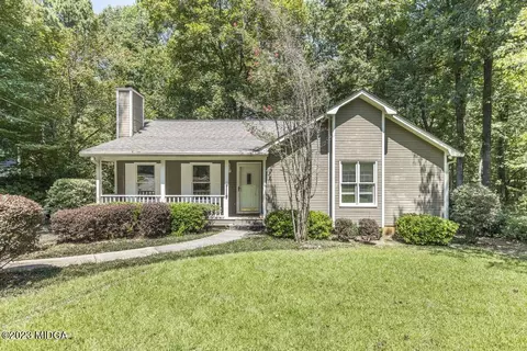1347 Nimue Ln, Macon, GA 31220