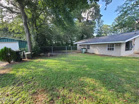 217 Mason Dr, Centerville, GA 31028 photo 3