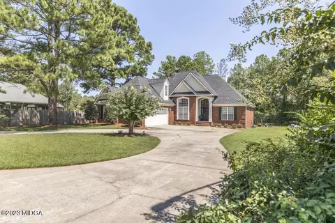 103 Eagles Ridge Ct, Perry, GA 31069