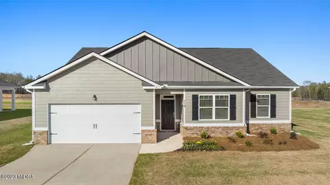 122 Taylor Woods Ct, Bonaire, GA 31005