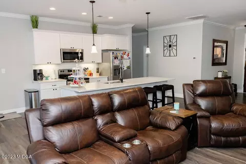 506 Barbara Ct, Forsyth, GA 31029 photo 9