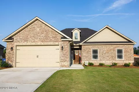 506 Barbara Ct, Forsyth, GA 31029