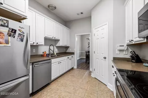 184 Roy Dr, Byron, GA 31008 photo 10