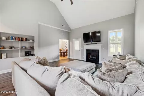 184 Roy Dr, Byron, GA 31008 photo 6
