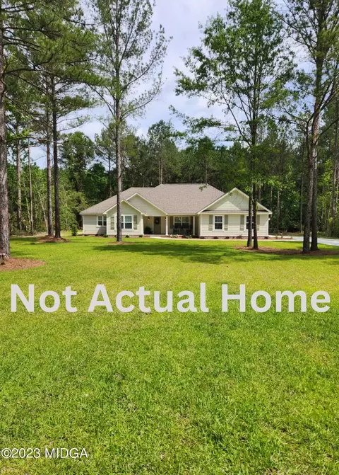 237 Willow Lake Dr NW, Milledgeville, GA 31061
