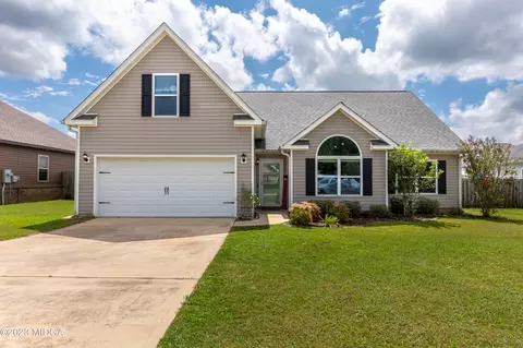 300 New Hope Dr, Perry, GA 31069