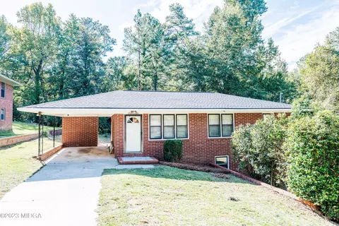 1610 Hamilton Dr, Macon, GA 31211