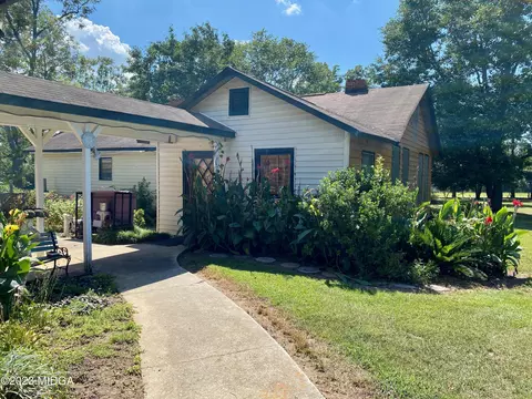 8970 Us 80, Lizella, GA 31052