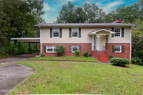 1147 Roundtable Ln, Macon, GA 31220