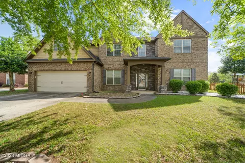 102 Black Hawke Ln, Kathleen, GA 31047