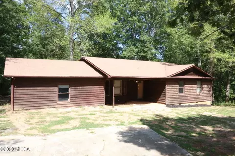 221 Oak Valley Dr, Macon, GA 31217