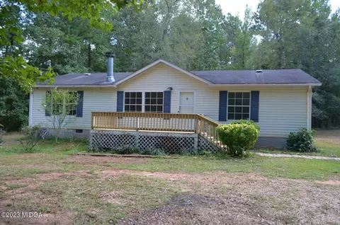 101 Cherokee Trl, Forsyth, GA 31029