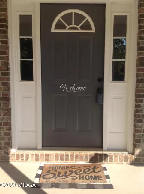 Exterior - 152 Henry Dr, Gray, GA 31032 photo 2 of 13