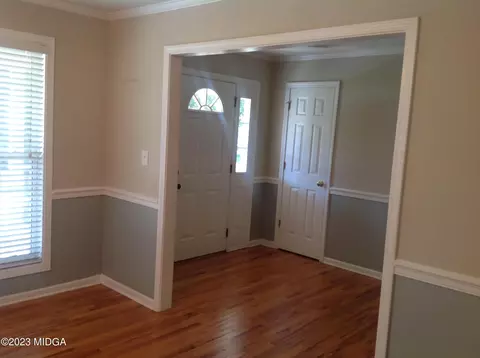 Entry Way - 152 Henry Dr, Gray, GA 31032 photo 4 of 9