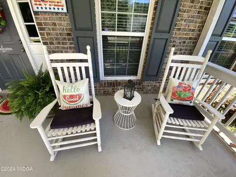 Exterior - 152 Henry Dr, Gray, GA 31032 photo 4 of 13