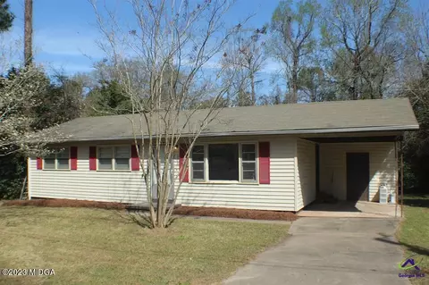 202 Choctaw St, Warner Robins, GA 31088
