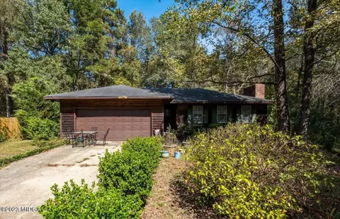 296 Monticello Pl, Macon, GA 31220