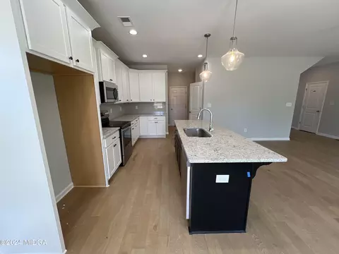 301 E River Cane, Perry, GA 31069 photo 7
