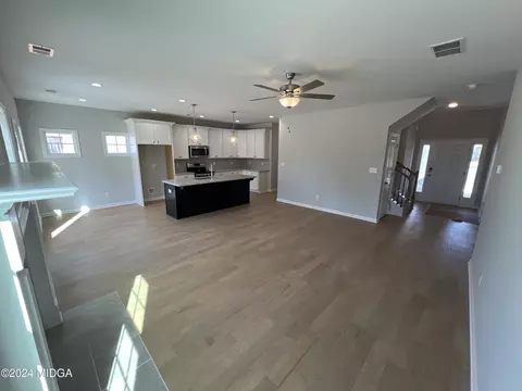 301 E River Cane, Perry, GA 31069 photo 5