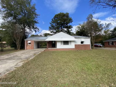 118 Sunset Dr, Warner Robins, GA 31088
