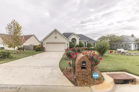300 Bryson Way, Warner Robins, GA 31088