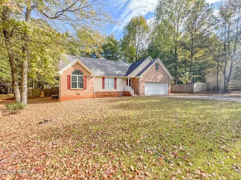 165 Howard Ct, Gray, GA 31032 photo 2