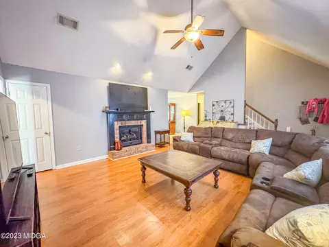 165 Howard Ct, Gray, GA 31032 photo 8