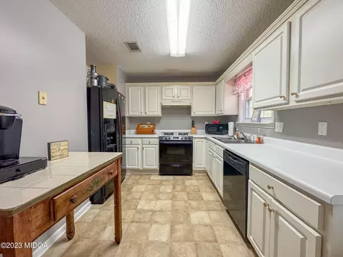 165 Howard Ct, Gray, GA 31032 photo 11