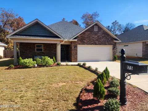 175 Hawks Ridge Trce, Byron, GA 31008