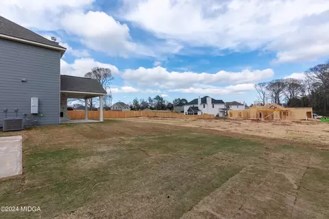 Exterior - 106 Lady Ln, Warner Robins, GA 31088 photo 11 of 16
