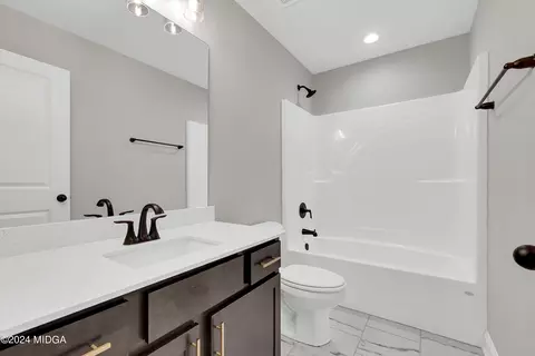 Bath - 106 Lady Ln, Warner Robins, GA 31088 photo 10 of 10