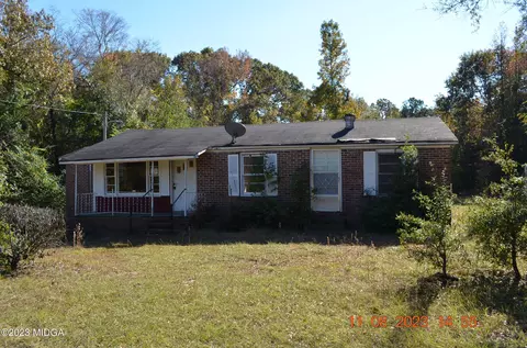 136 Sinclair Dr, Jeffersonville, GA 31044