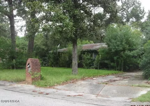 214 Madrid St, Warner Robins, GA 31093
