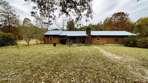 151 Bethlehem Church Rd, Gordon, GA 31031