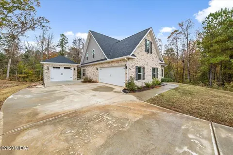 208 Carters Way, Forsyth, GA 31029 photo 2