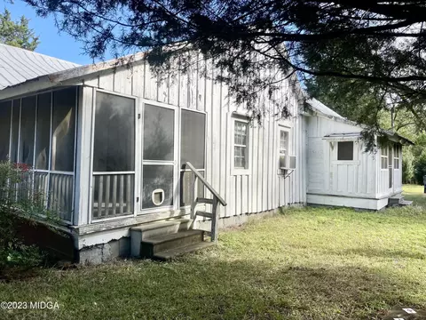 657 Gassett Rd N, Fort Valley, GA 31030