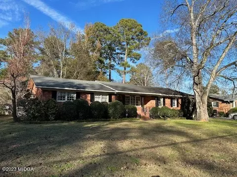 938 Hill Pl, Macon, GA 31210