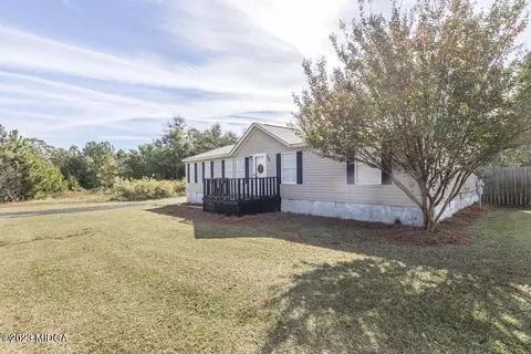 208 Colonial Dr, Byron, GA 31008 photo 4