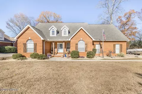 614 Bay Laurel Cir, Warner Robins, GA 31088