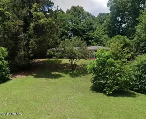 1045 Matthews Dr, Macon, GA 31210
