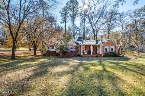 1720 Waverland Cir, Macon, GA 31211