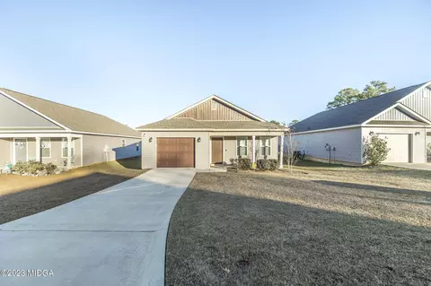 125 Jaybee Dr, Warner Robins, GA 31088 photo 2