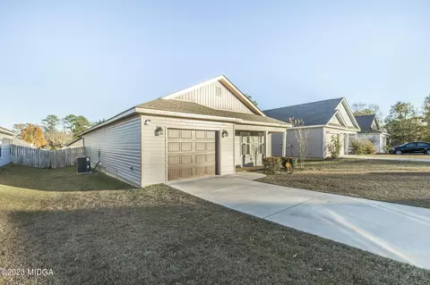 125 Jaybee Dr, Warner Robins, GA 31088 photo 3
