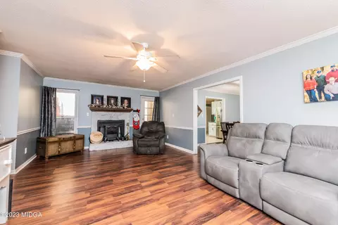 1381 Cambridge Dr, Perry, GA 31069 photo 4