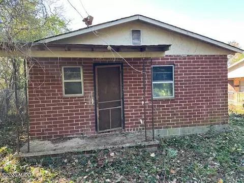 1021 Maple St, Macon, GA 31201 photo 2